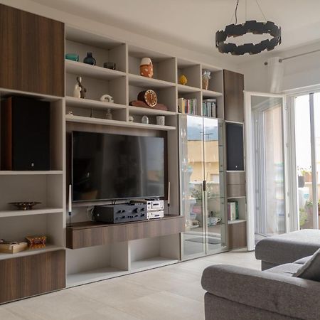 Appartamento Tutto Ristrutturato Terracina Buitenkant foto