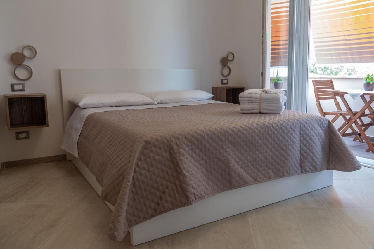 Appartamento Tutto Ristrutturato Terracina Buitenkant foto